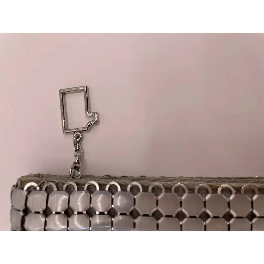 Vintage Whiting and Davis Silver Mesh Purse- Pre-owned